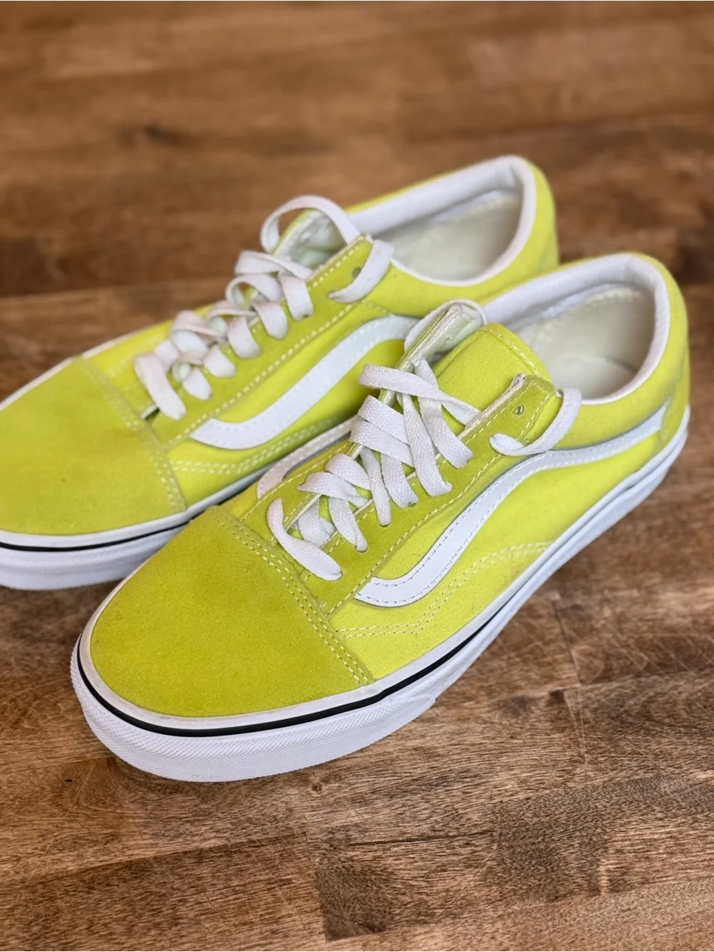 NWOT - Vans Neon Yellow and White Old Skool Sneakers - Picture 2 of 8